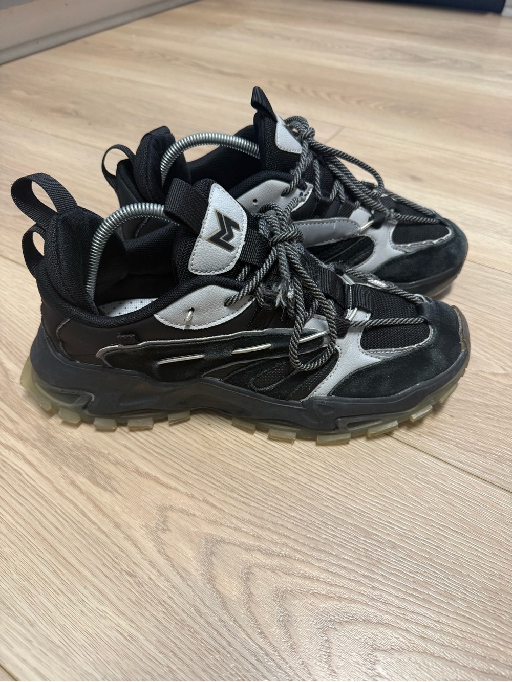 Mazino Core 000 Chunky Sneakers in Black and silver Men’s 9.5